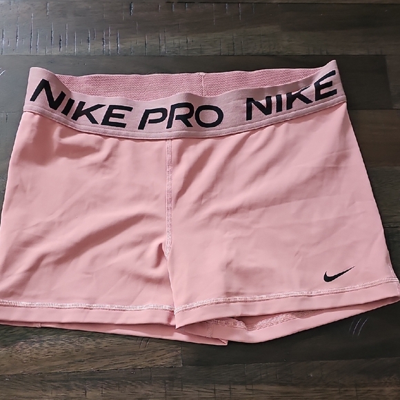 Nike Pants - Nike Women's Coral Athletic Shorts